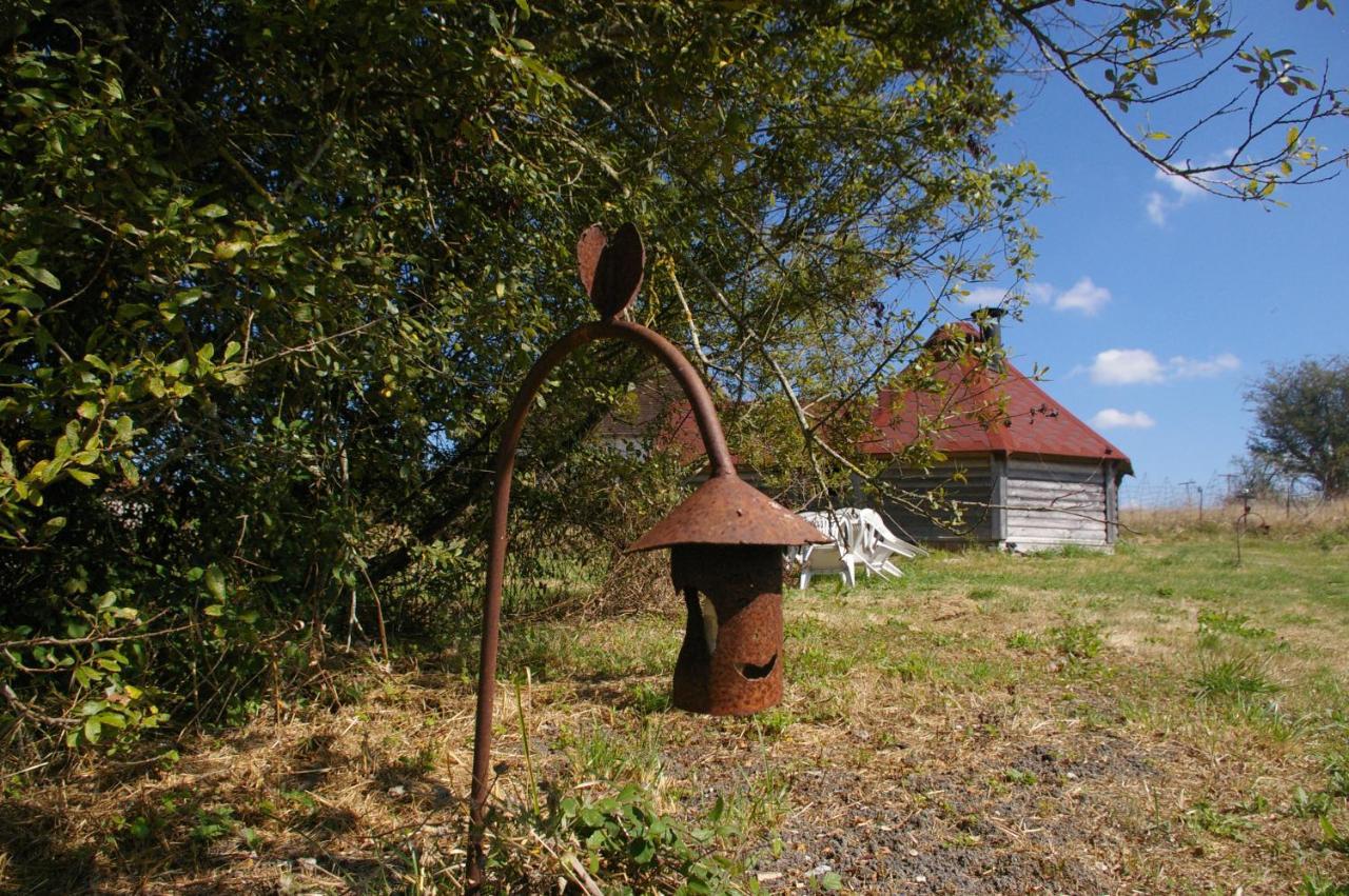 Village Privatise De Cabanes Insolites D'Ananda Ma Saint-Aubin-de-Lanquais Екстериор снимка