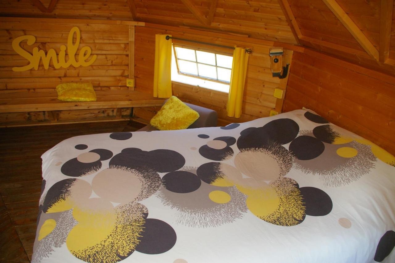 Village Privatise De Cabanes Insolites D'Ananda Ma Saint-Aubin-de-Lanquais Екстериор снимка