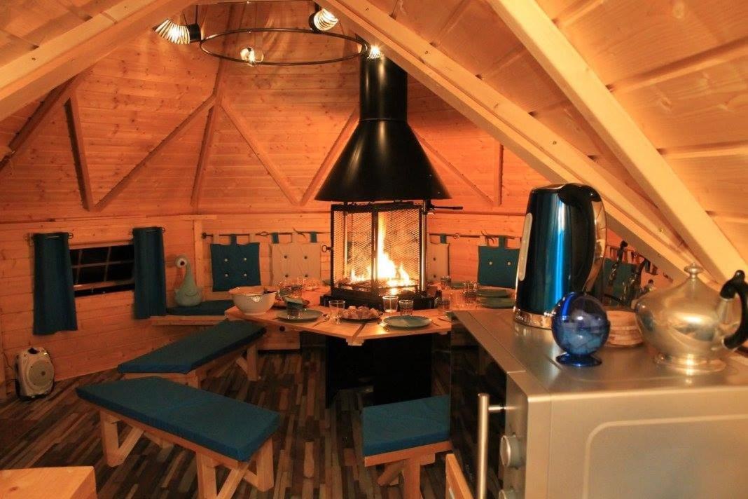 Village Privatise De Cabanes Insolites D'Ananda Ma Saint-Aubin-de-Lanquais Екстериор снимка