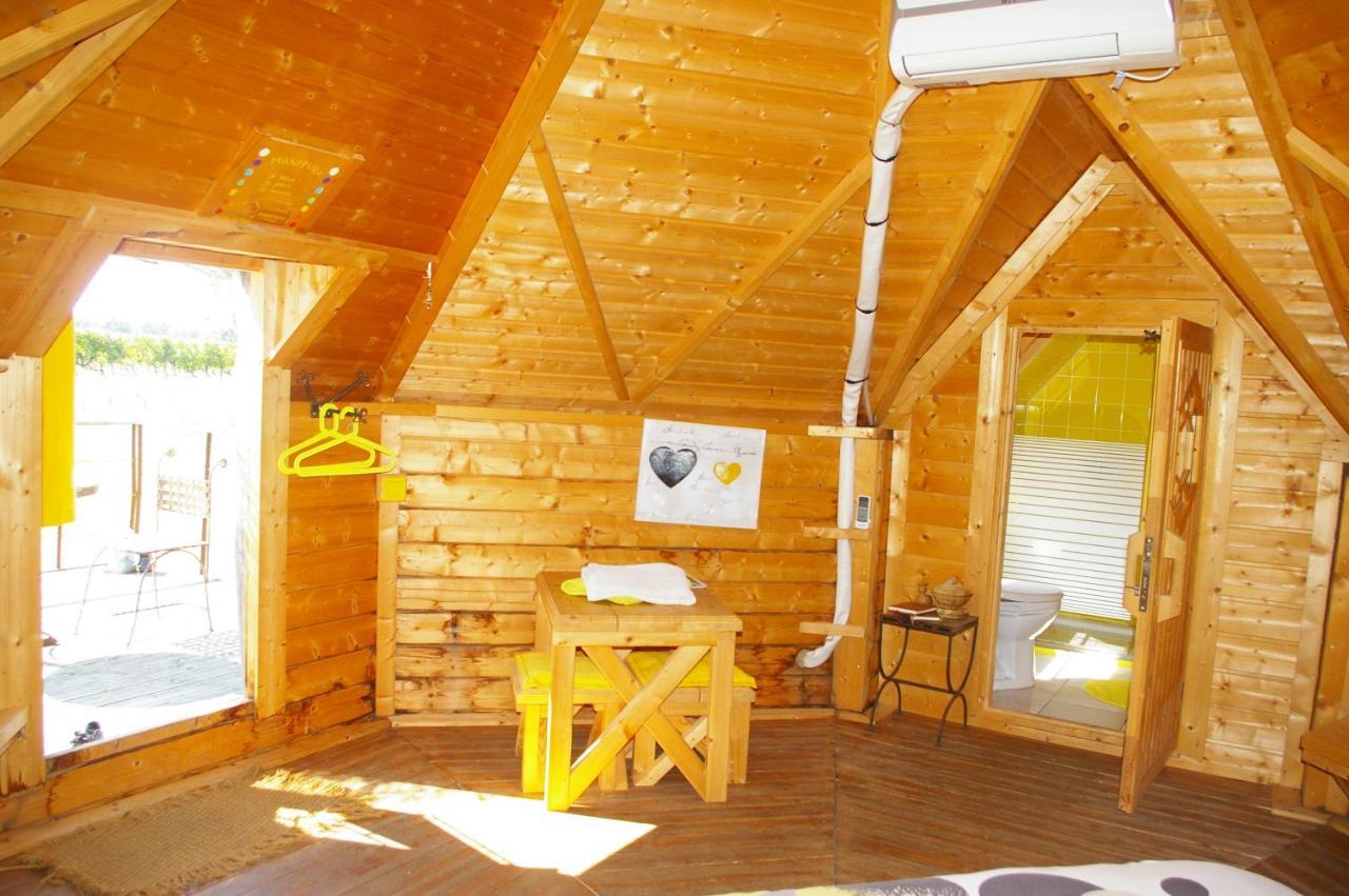 Village Privatise De Cabanes Insolites D'Ananda Ma Saint-Aubin-de-Lanquais Екстериор снимка